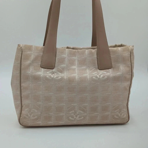 Authentic CHANEL Small Travel Ligne tote - Picture 1 of 12